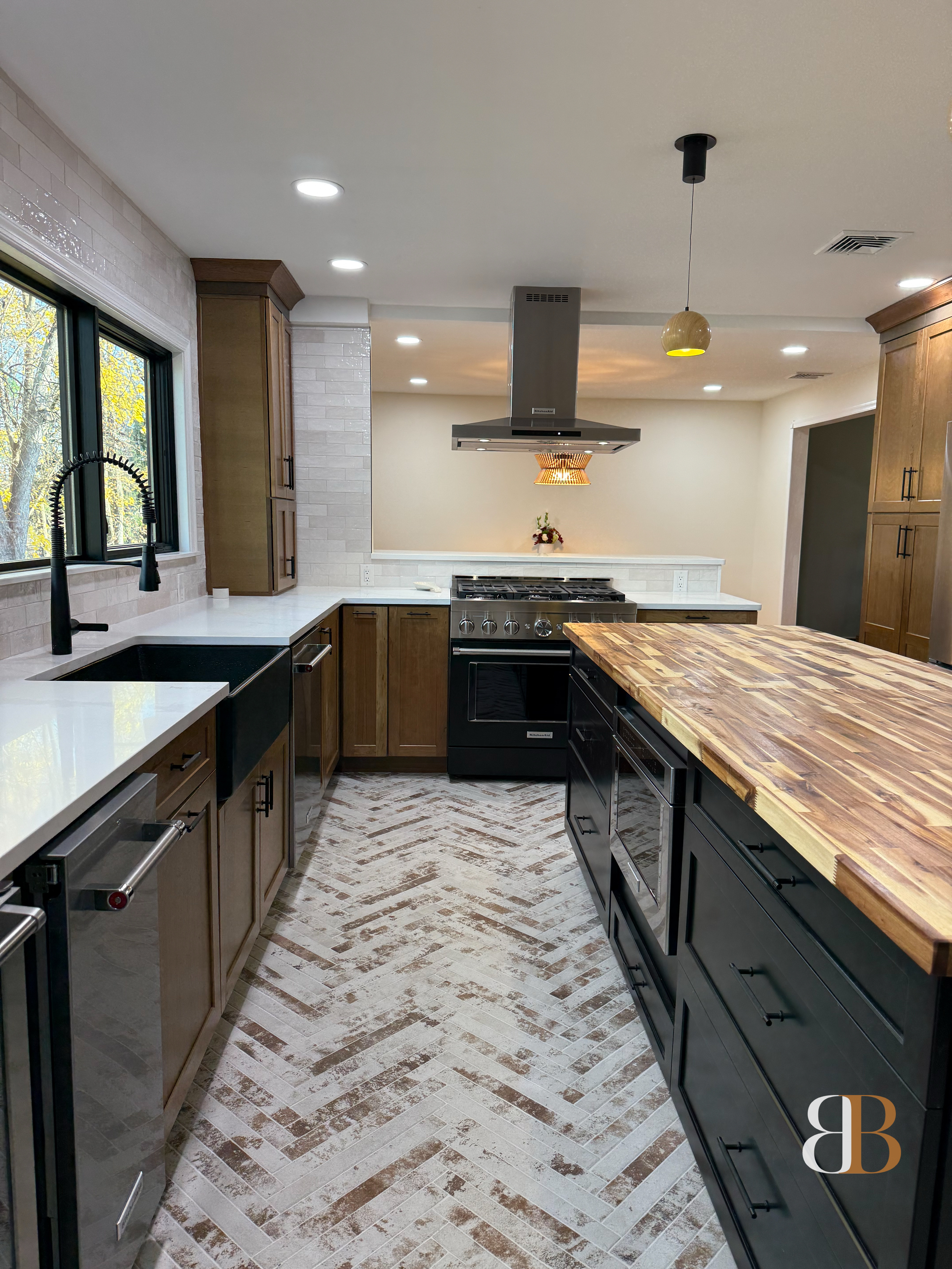 Luxury kitchen remodel by B&B Associates